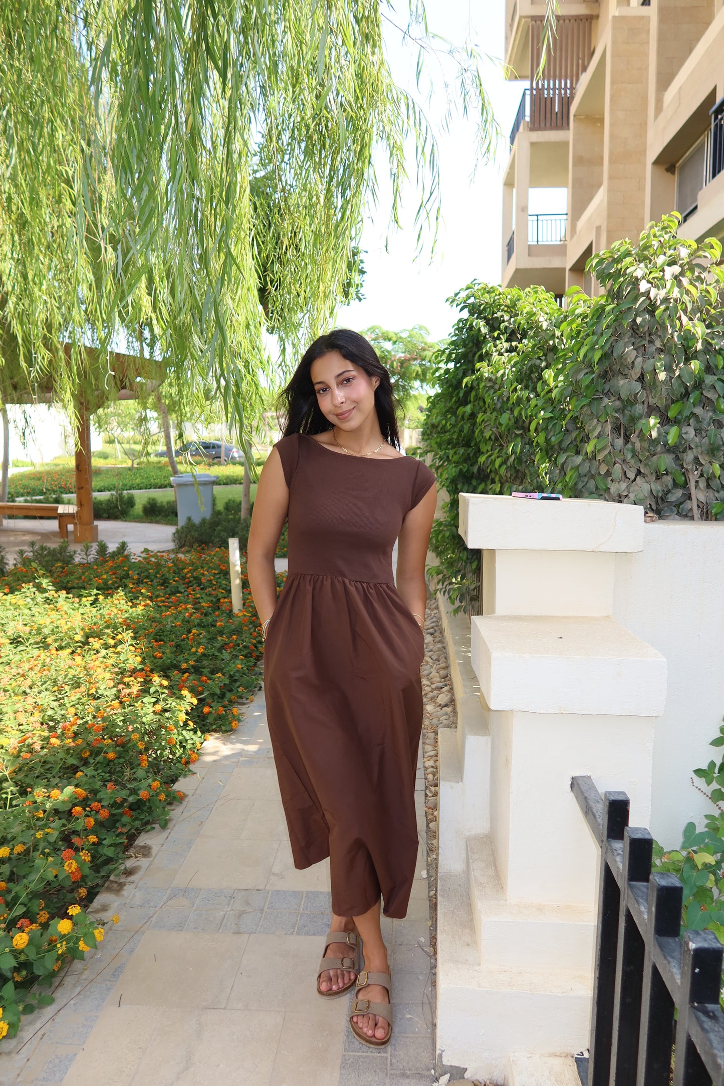 Brown poplin midi dress