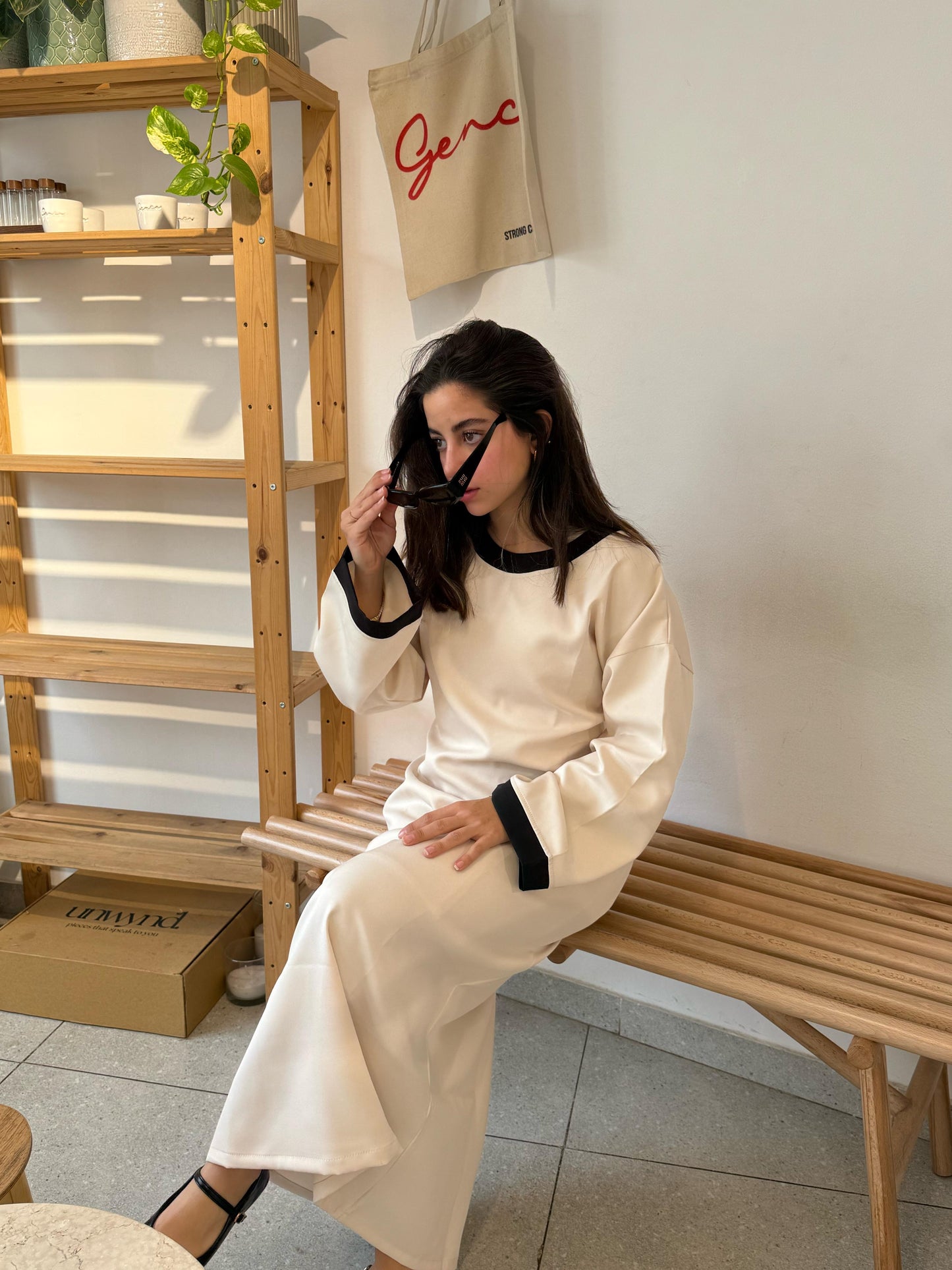 The collar dress