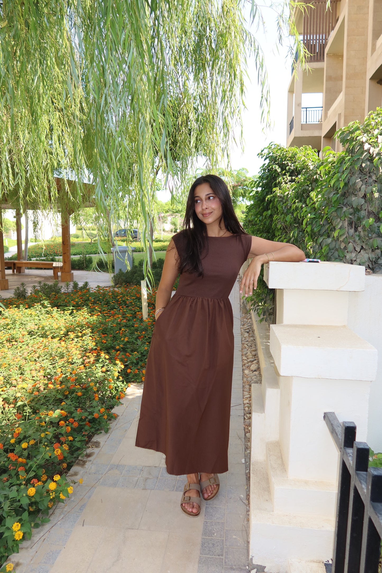 Brown poplin midi dress