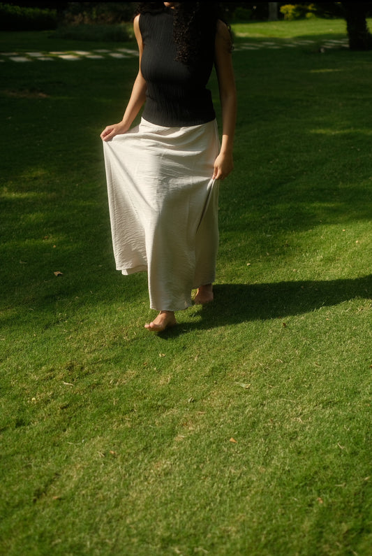 The beige linen skirt