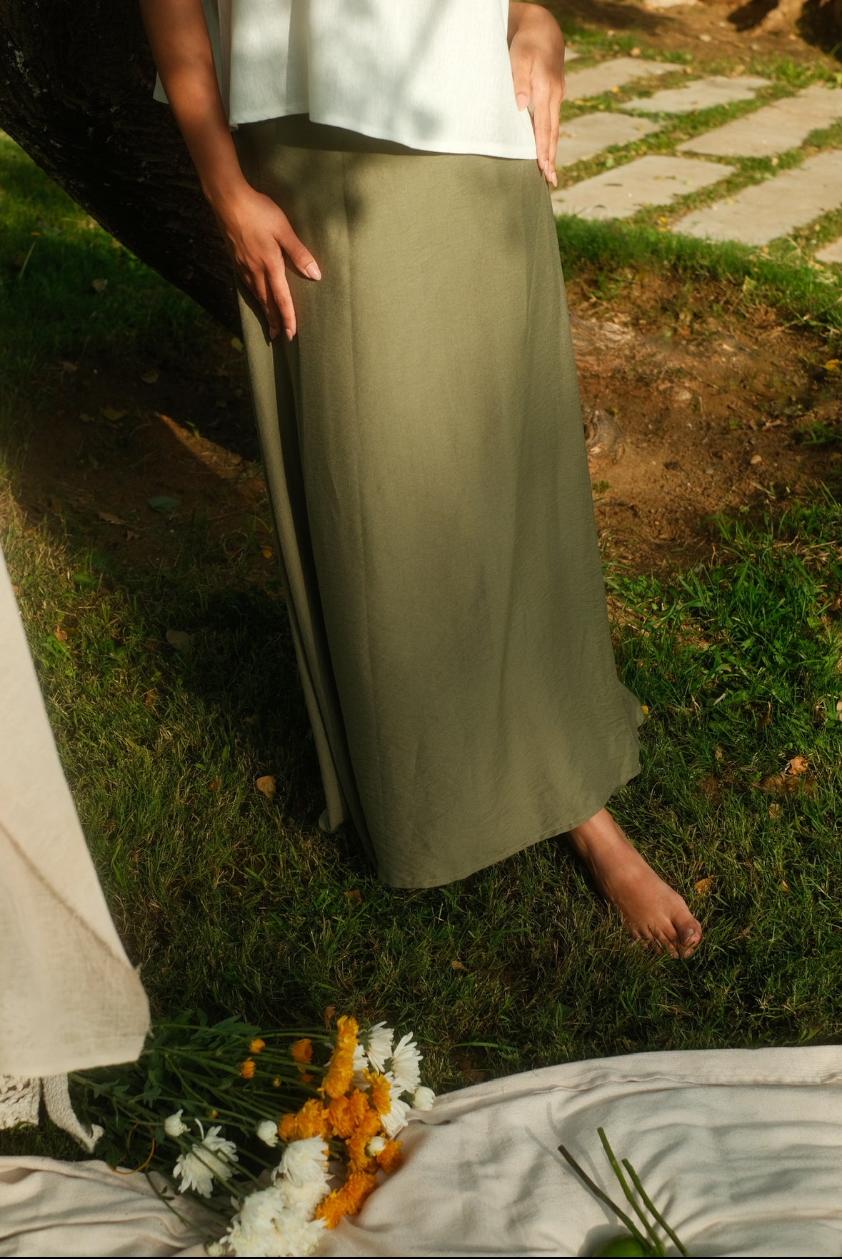 The olive linen skirt